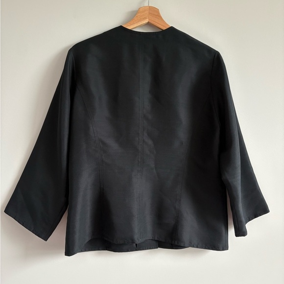 Spanner Silk Black Blazer with Floral Embroidery | Size Large - Picture 8 of 8